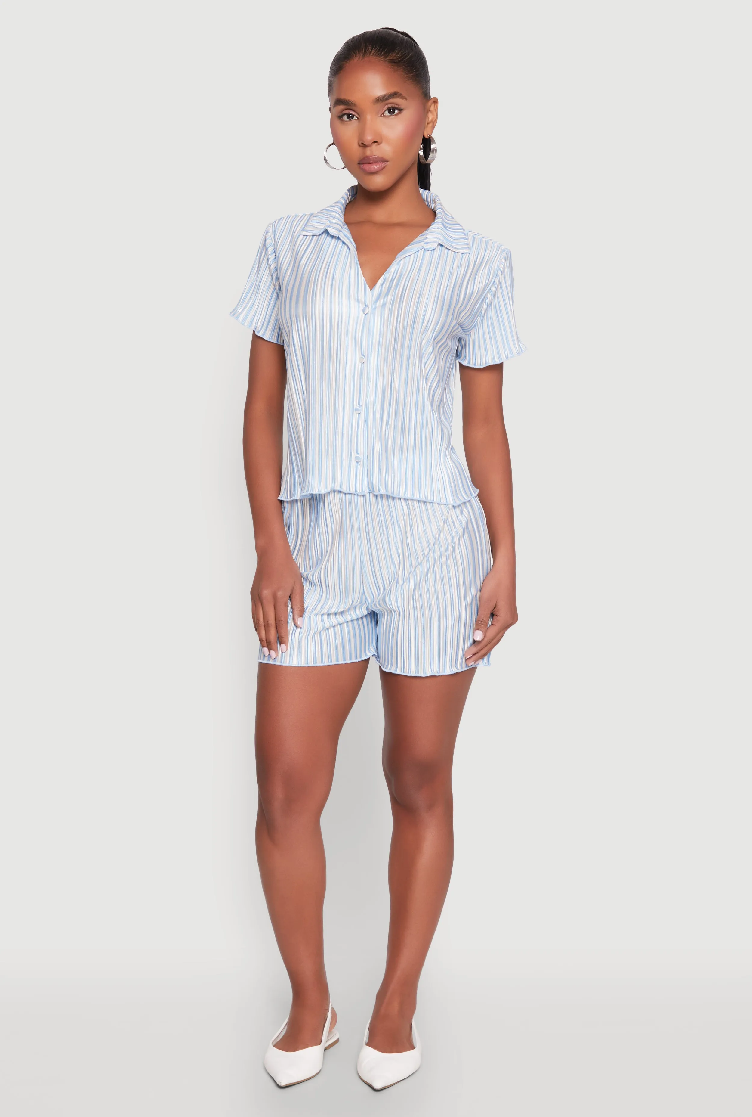 Almost Famous Plisse Lettuce Edge Striped Shorts