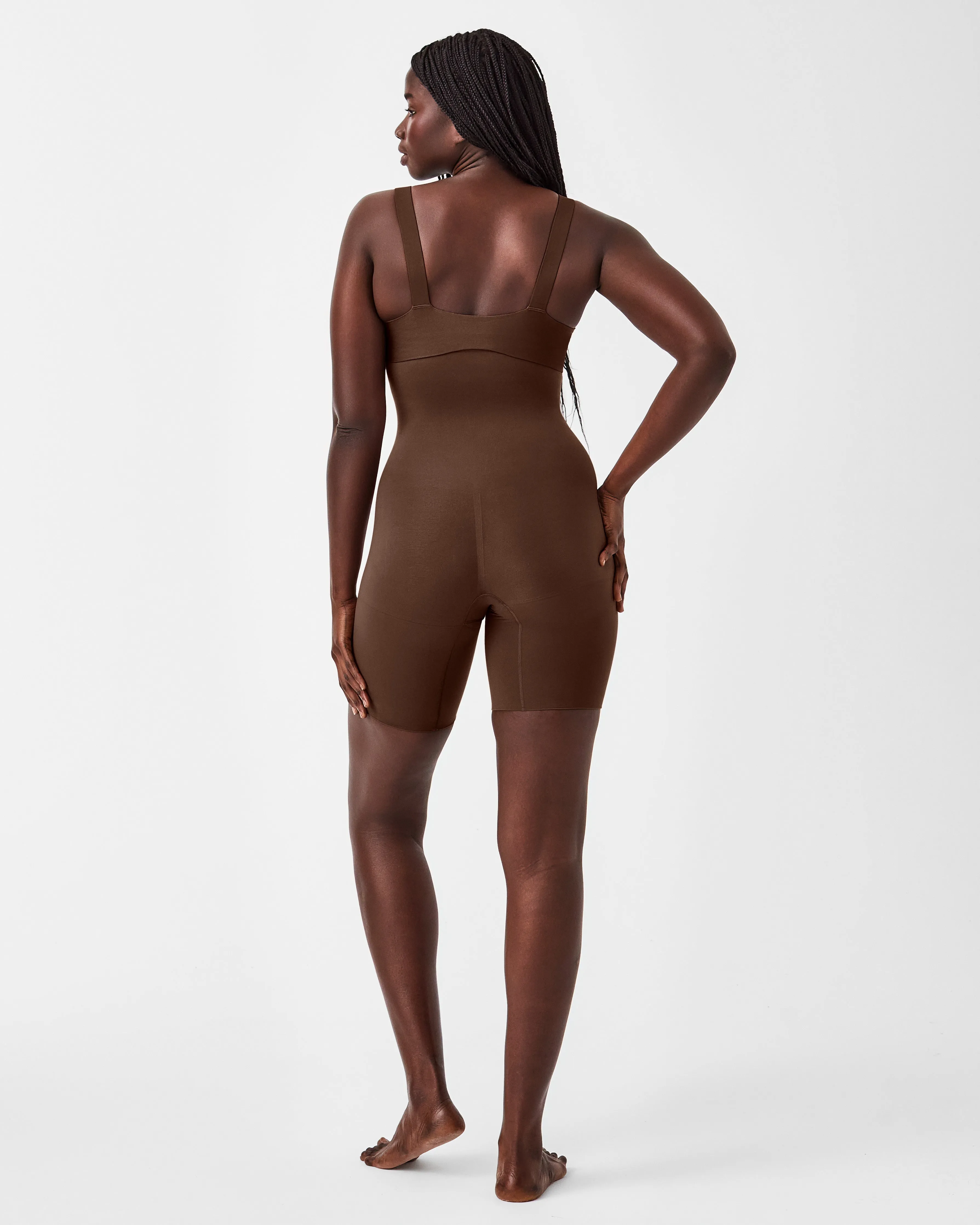 SPANXsculpt™ Seamless Power High-Waisted Mid-Thigh Short