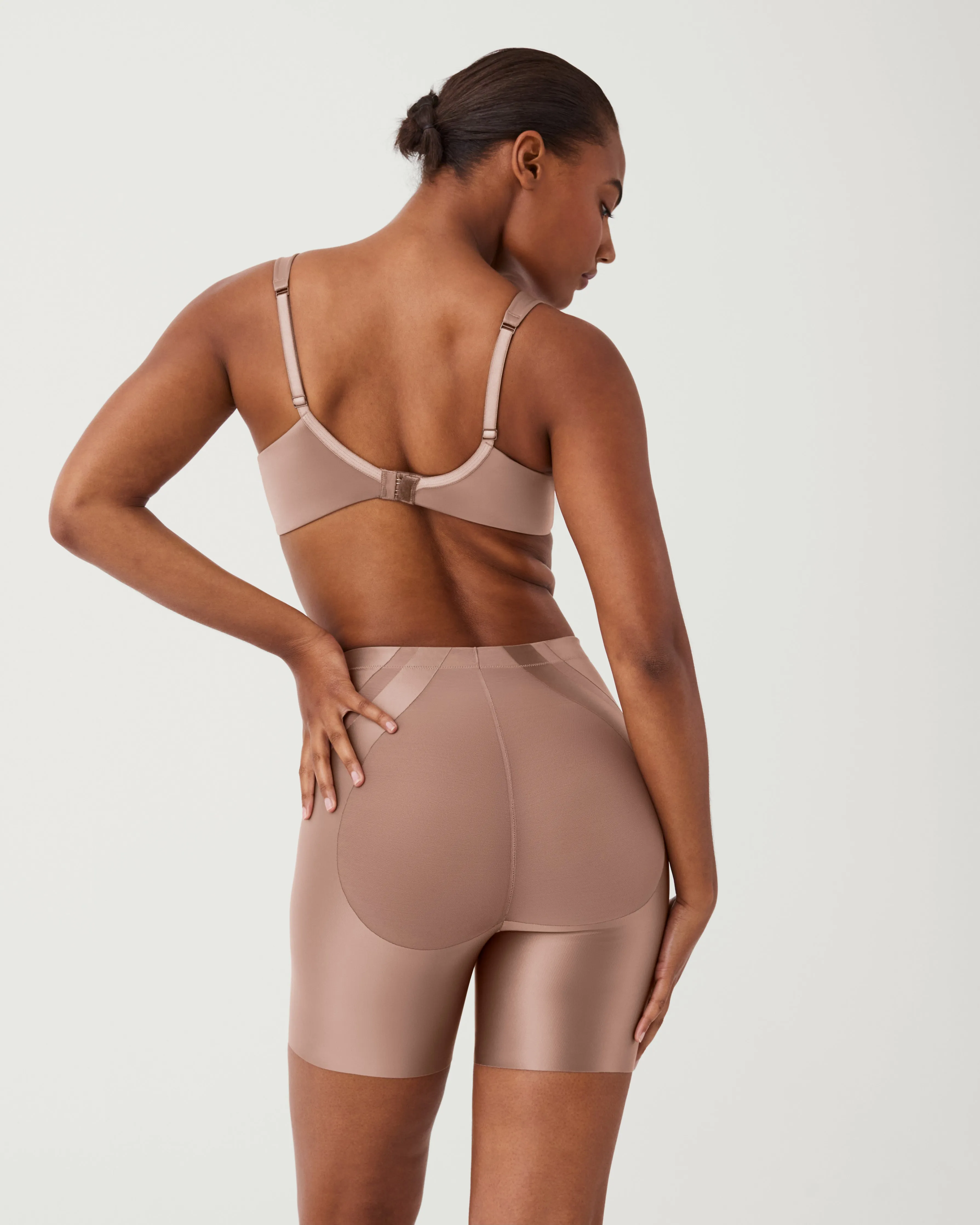 SPANXshape™ Booty-Lifting Mid-Thigh Short