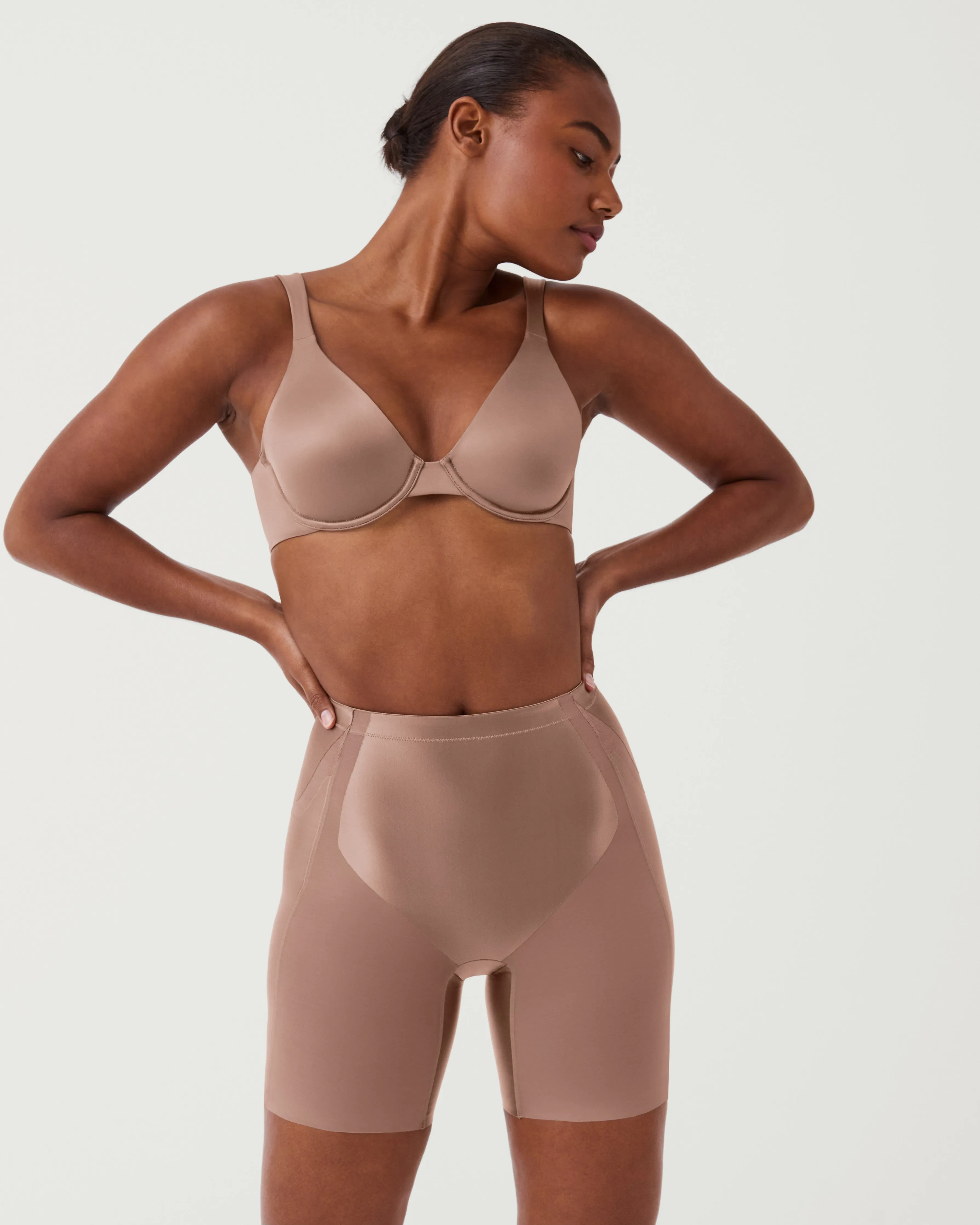 SPANXshape™ Booty-Lifting Mid-Thigh Short