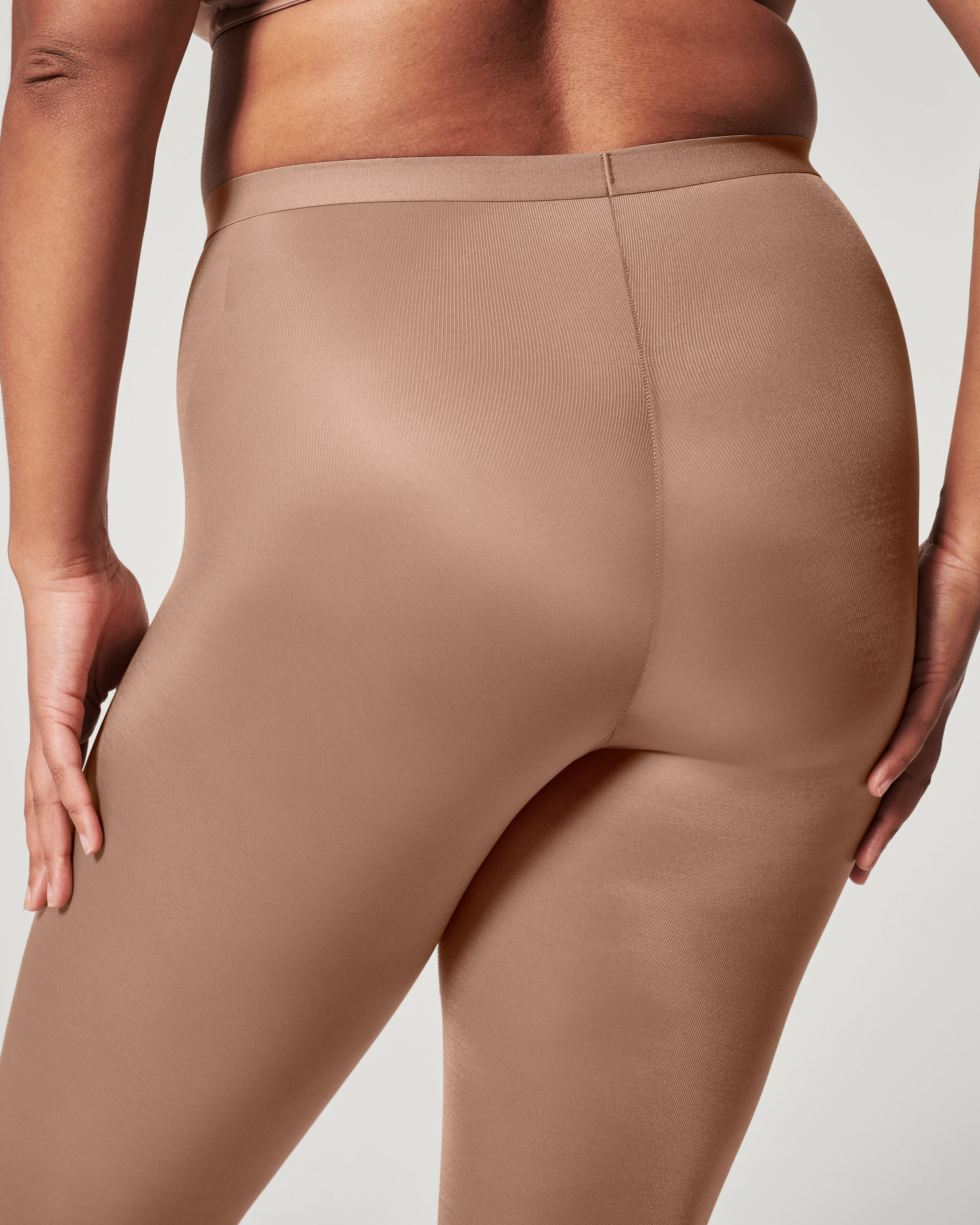 SPANXshape™ Invisible Capri