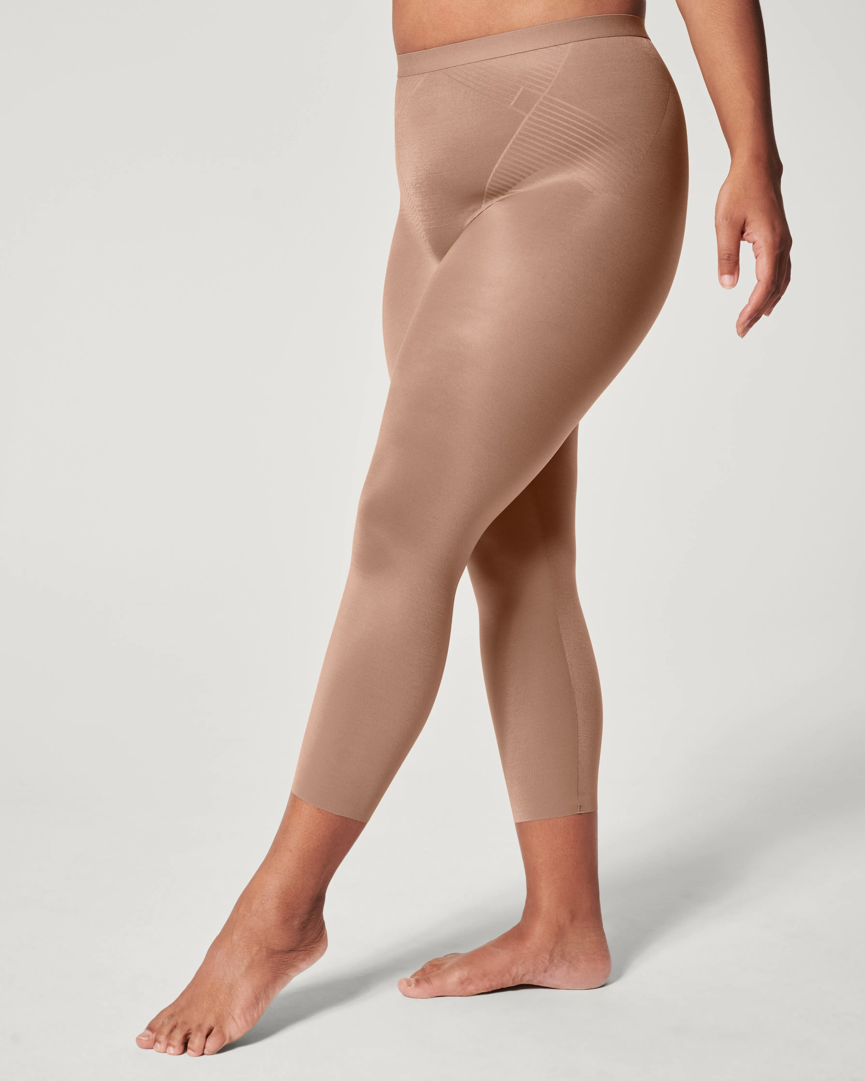 SPANXshape™ Invisible Capri