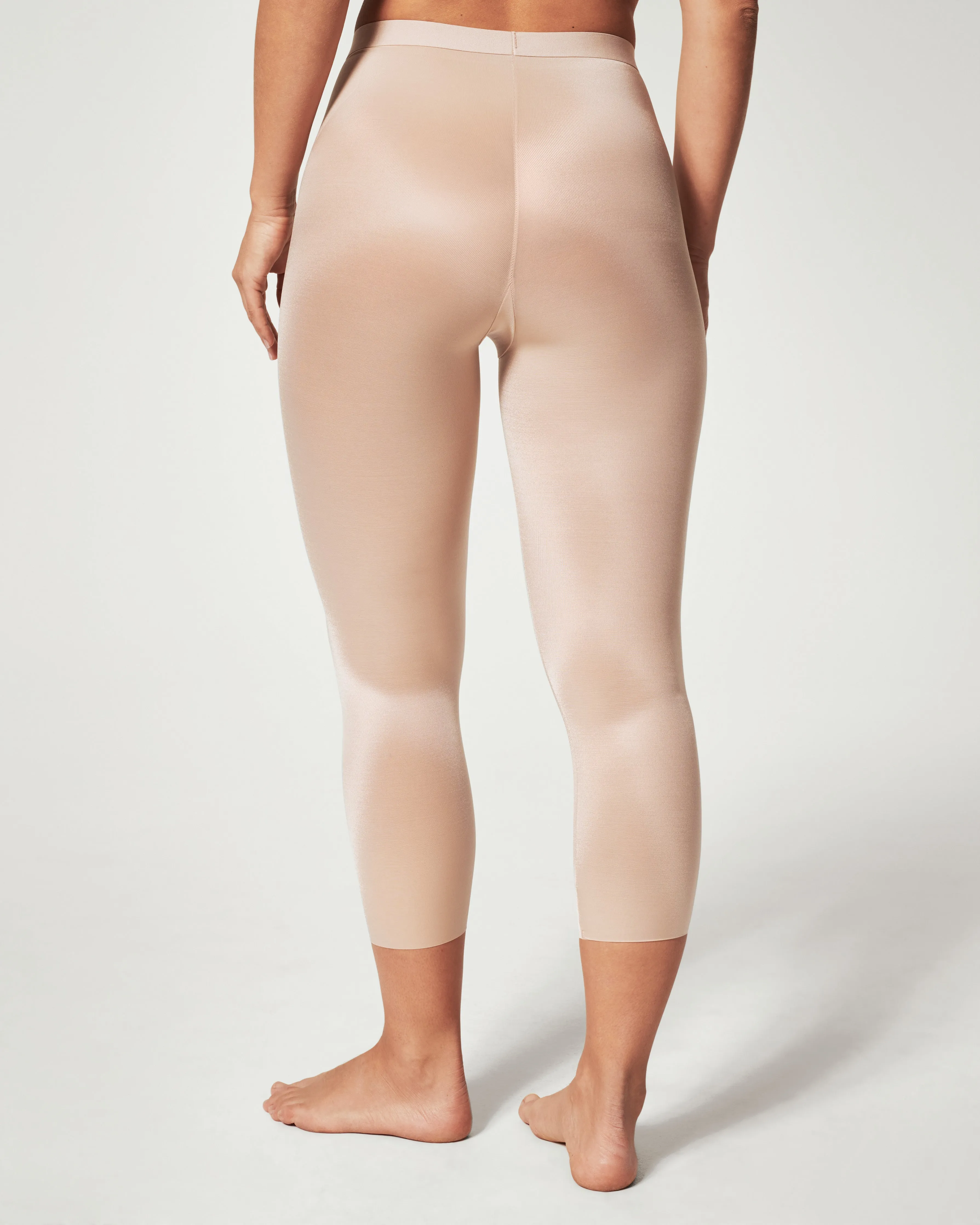SPANXshape™ Invisible Capri
