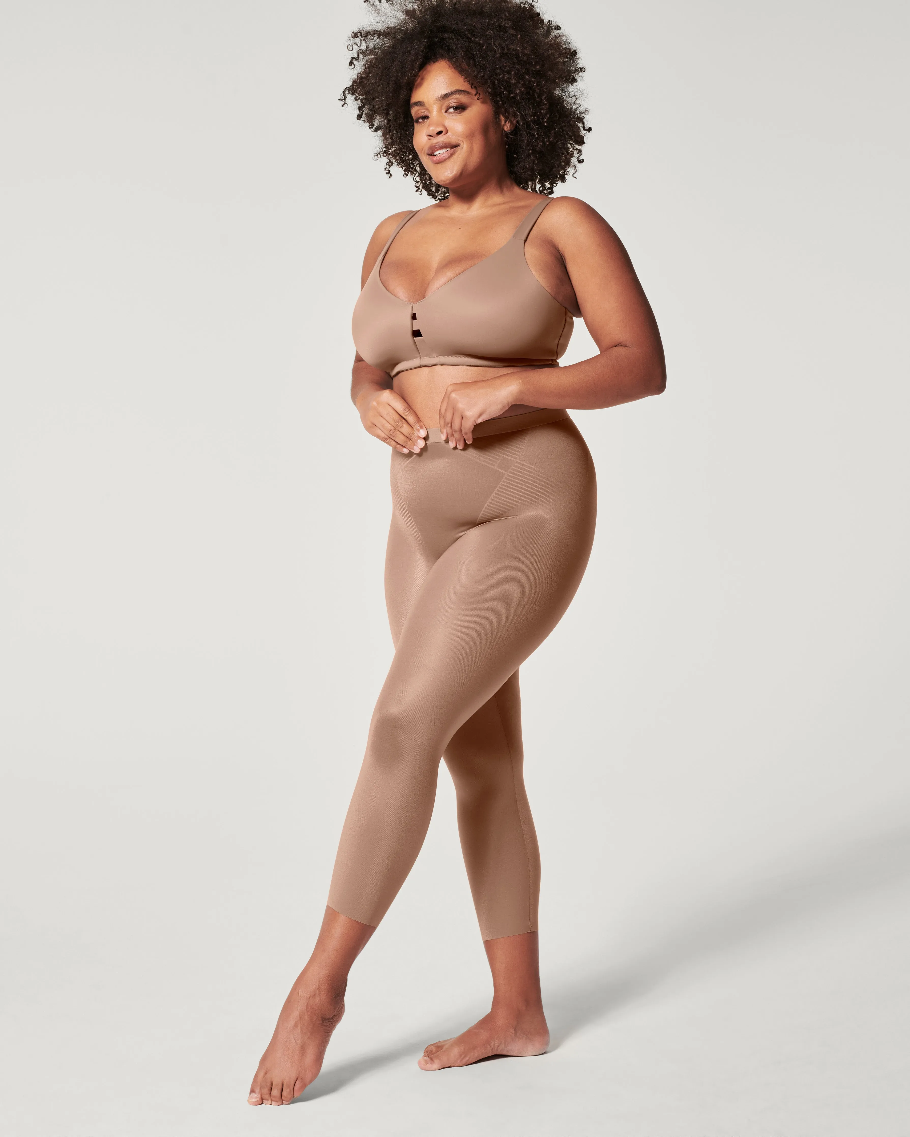 SPANXshape™ Invisible Capri