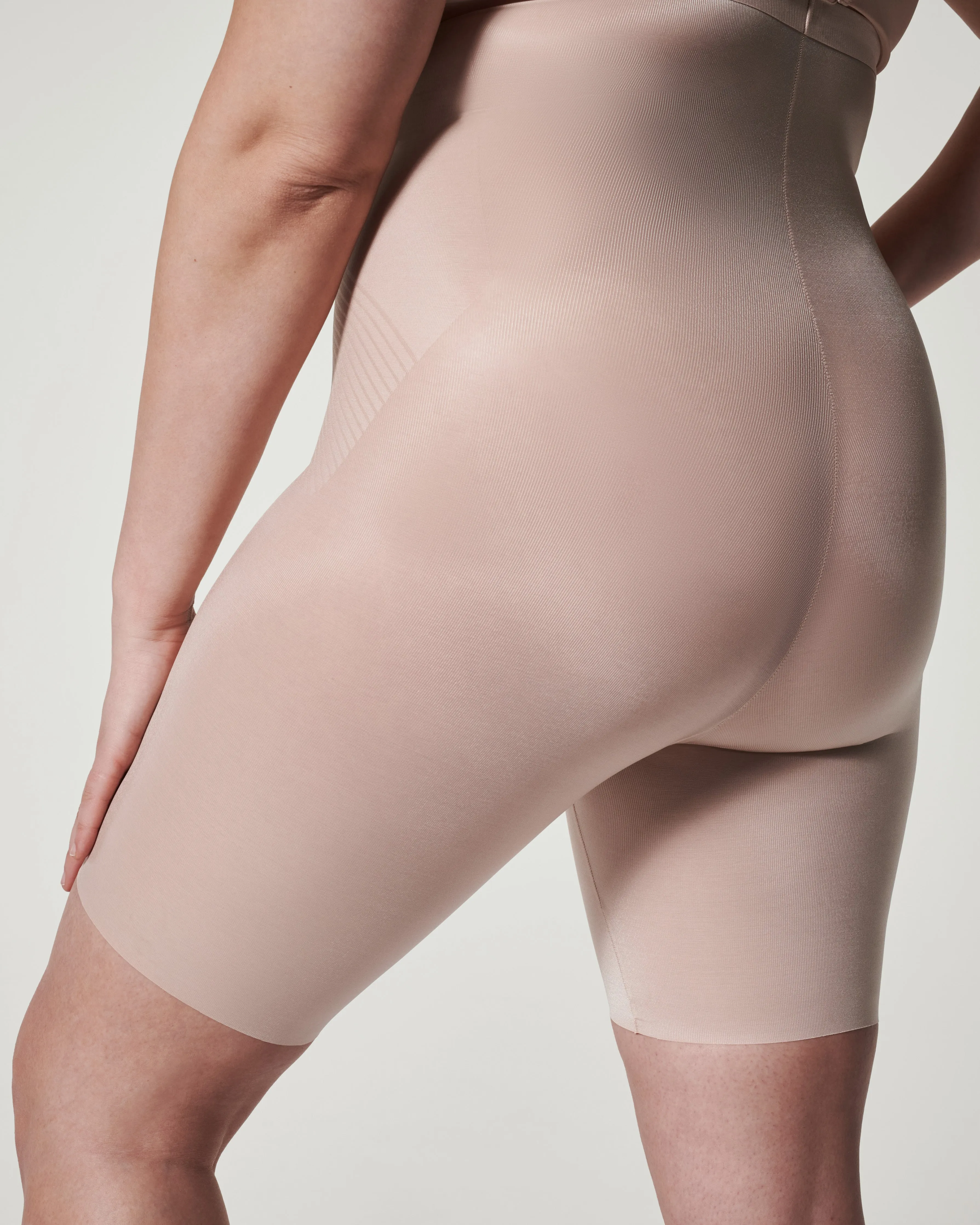 SPANXshape™ Invisible High-Waisted Mid-Thigh Short