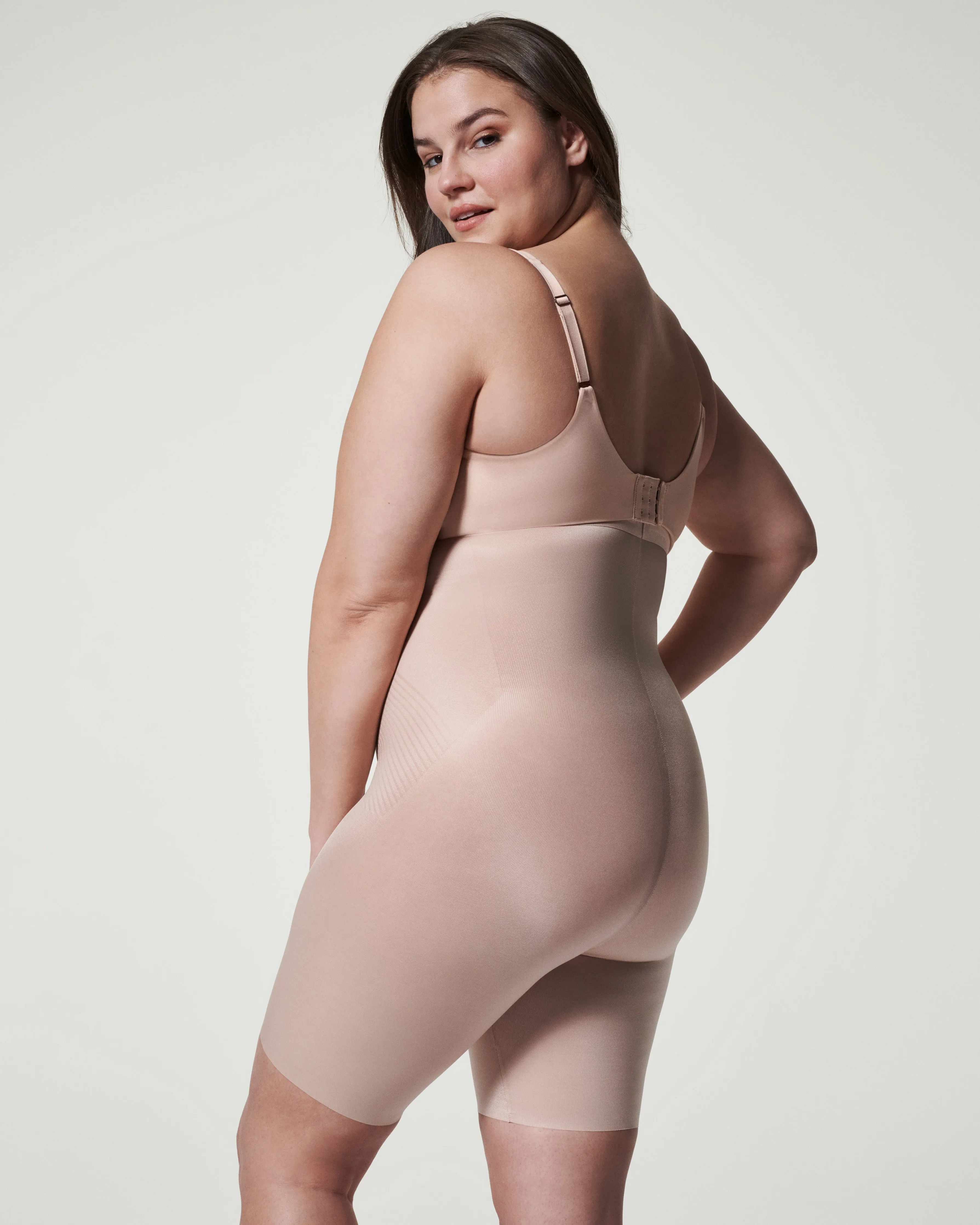 SPANXshape™ Invisible High-Waisted Mid-Thigh Short