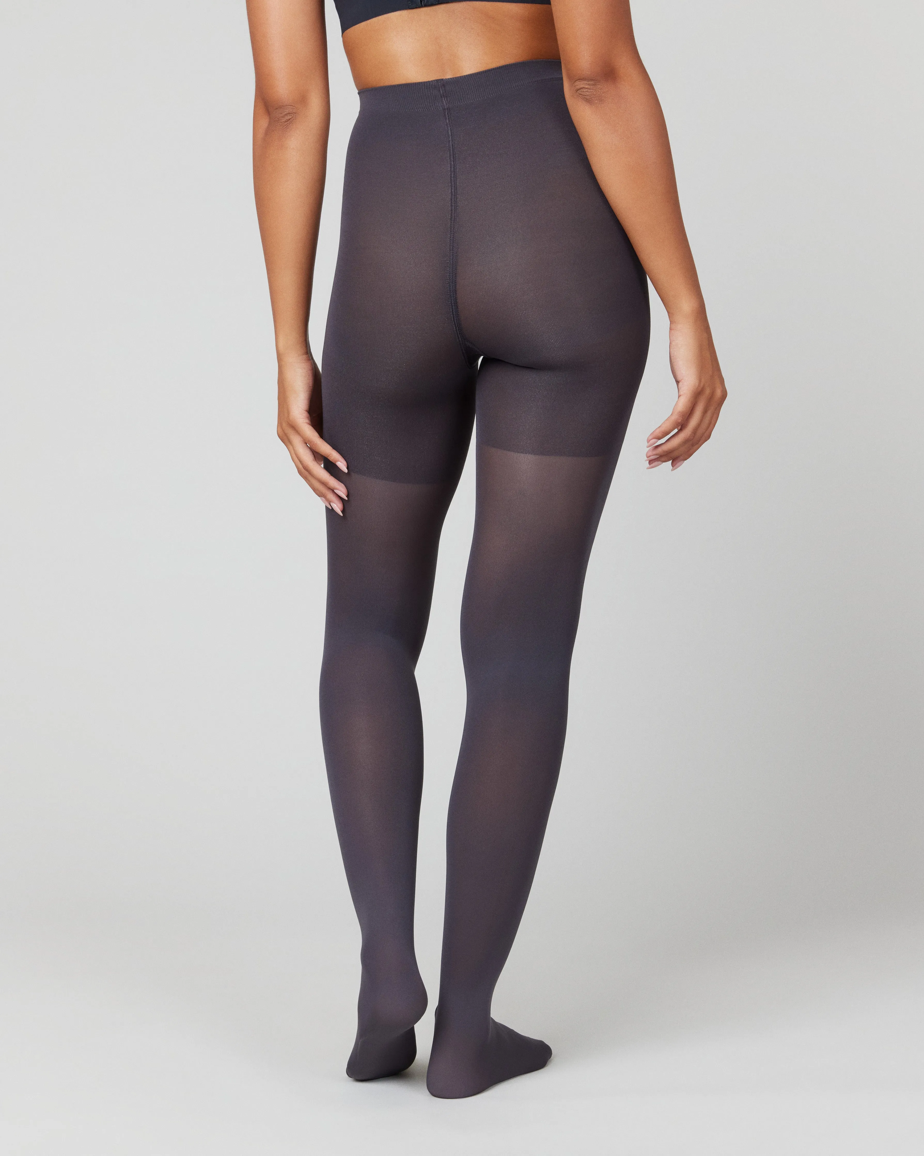 SPANXshape™ Mid-Thigh Tight-End Tights®