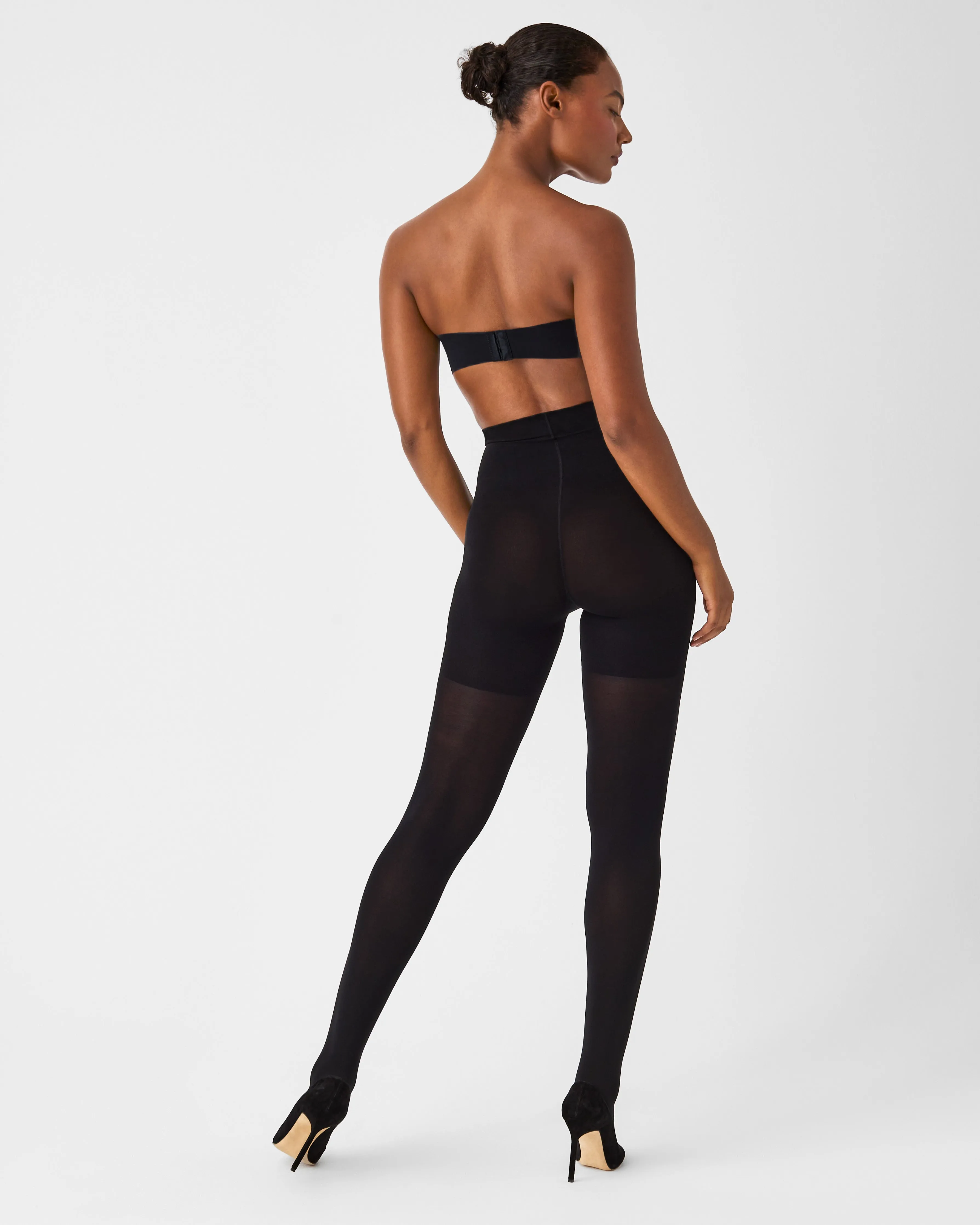SPANXshape™ Mid-Thigh Tight-End Tights®