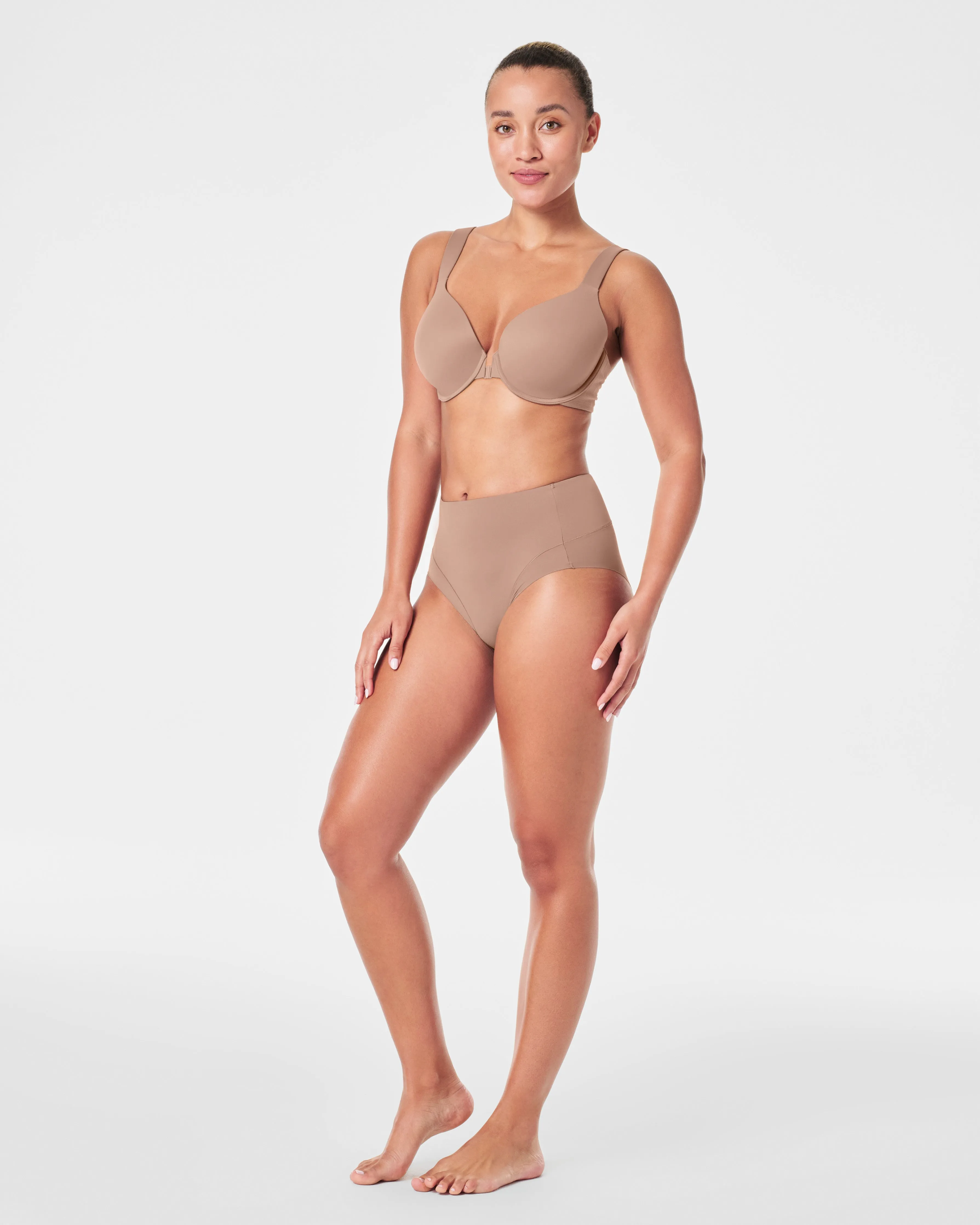 SPANXsupersmooth™ Contouring Hi-Leg Brief