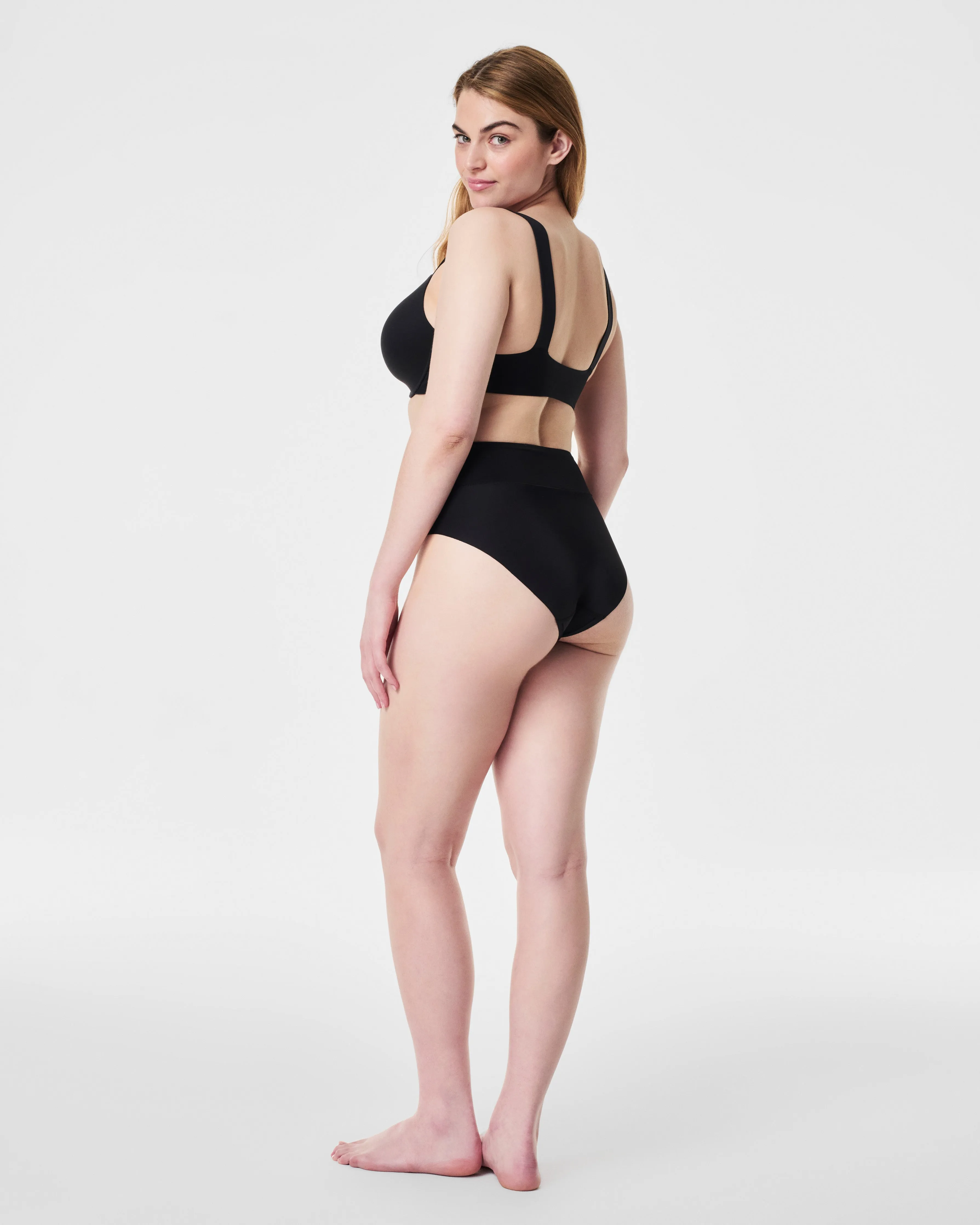 SPANXsupersmooth™ Contouring Hi-Leg Brief