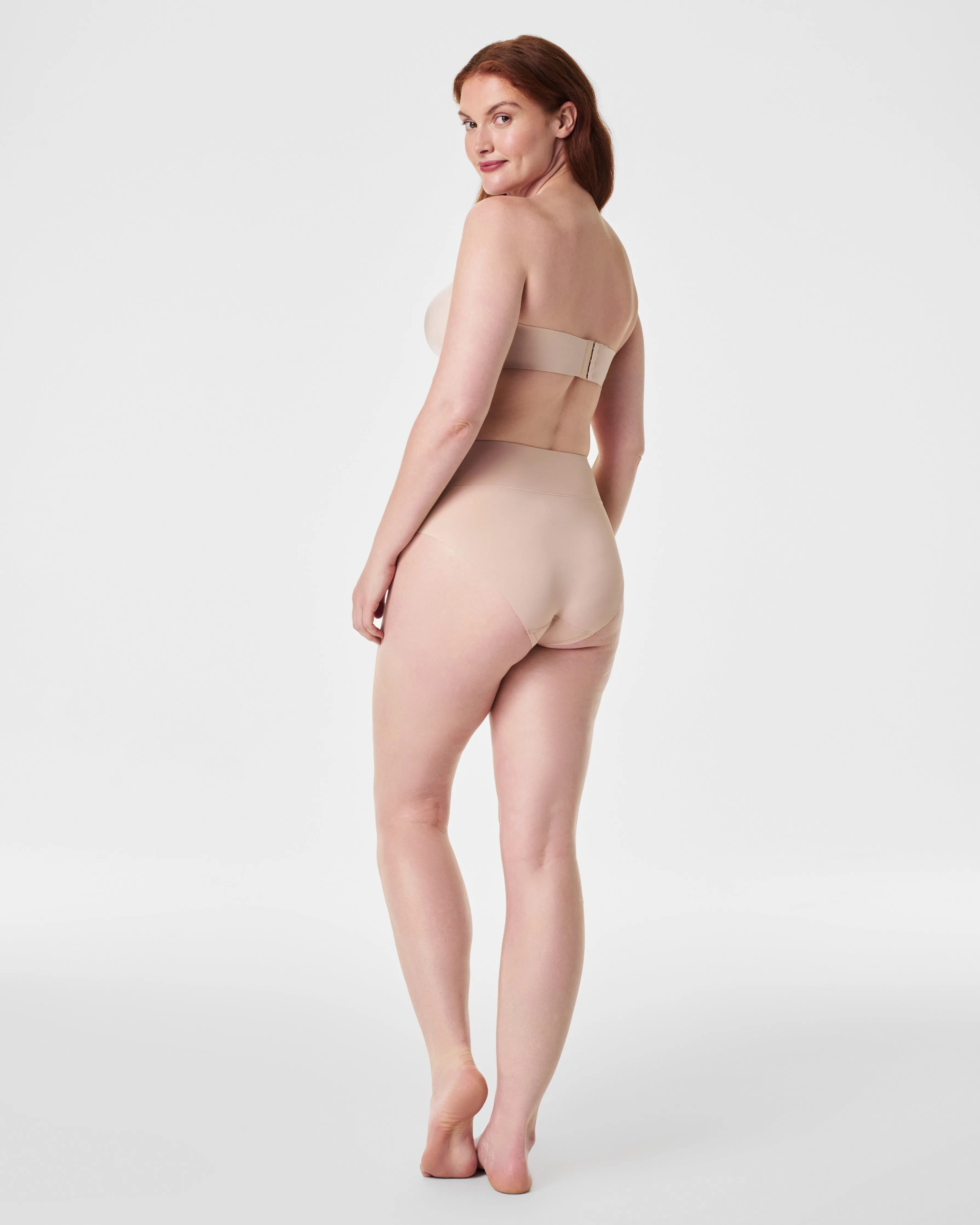 SPANXsupersmooth™ Contouring Hi-Leg Brief