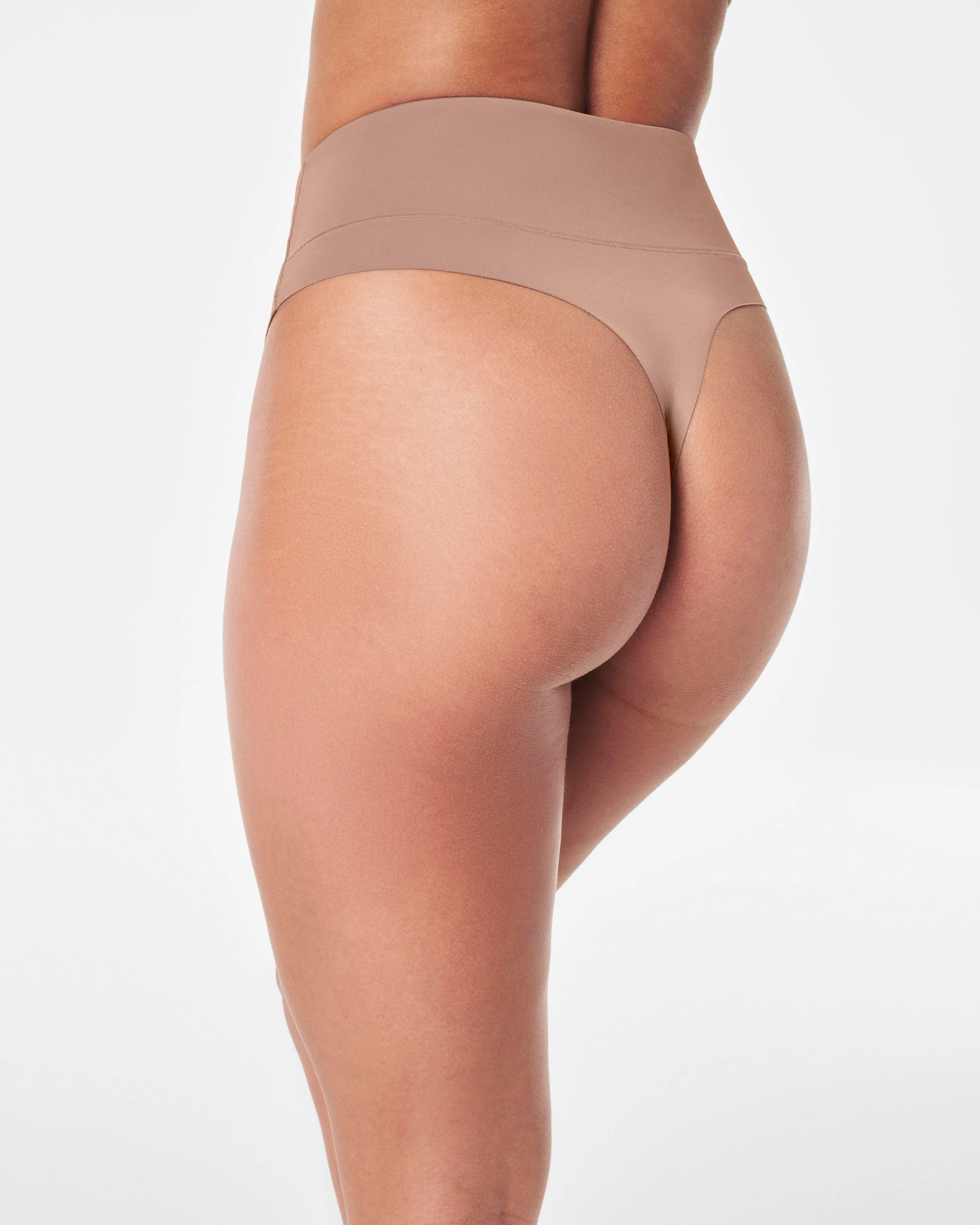 SPANXsupersmooth™ Contouring Thong