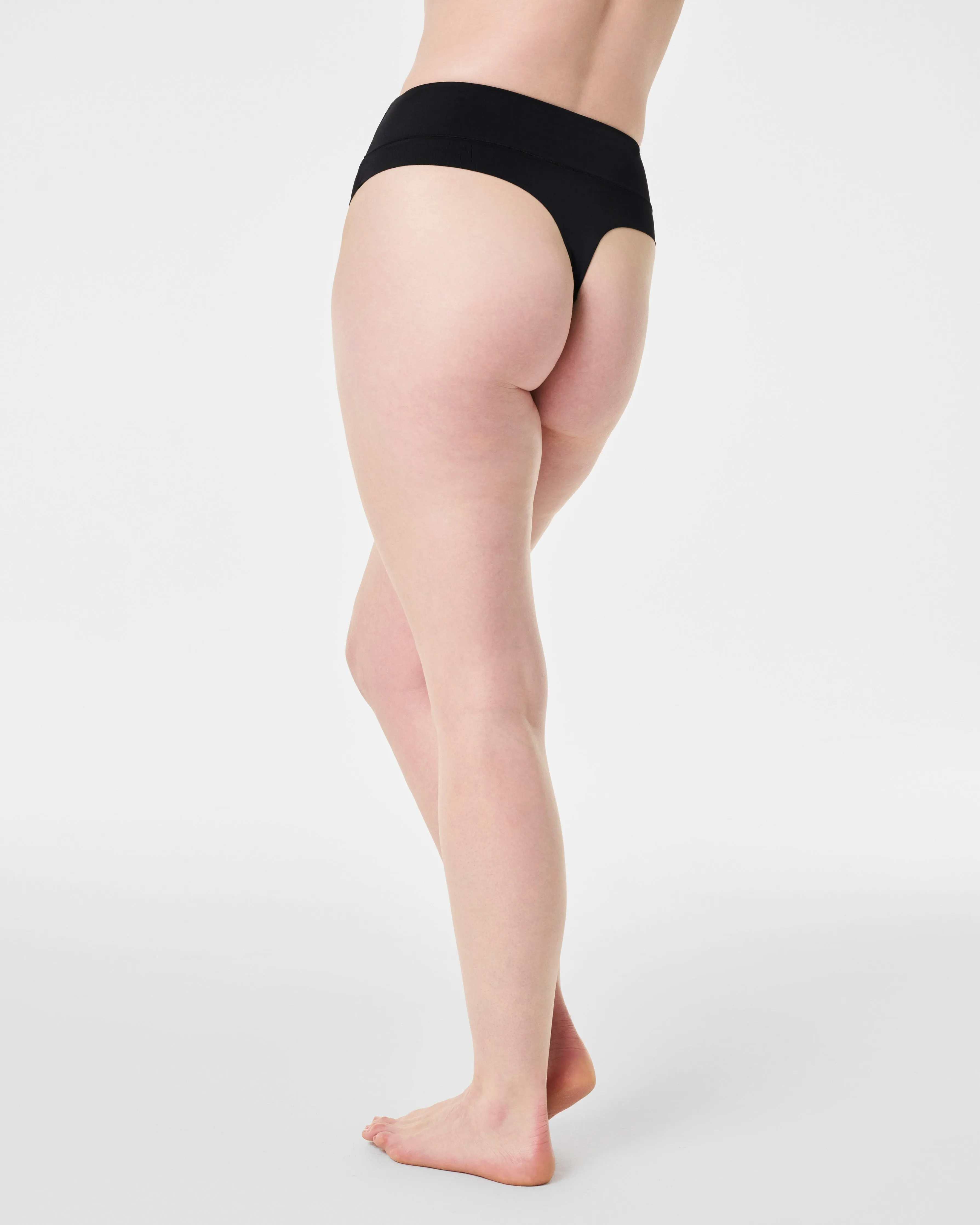 SPANXsupersmooth™ Contouring Thong