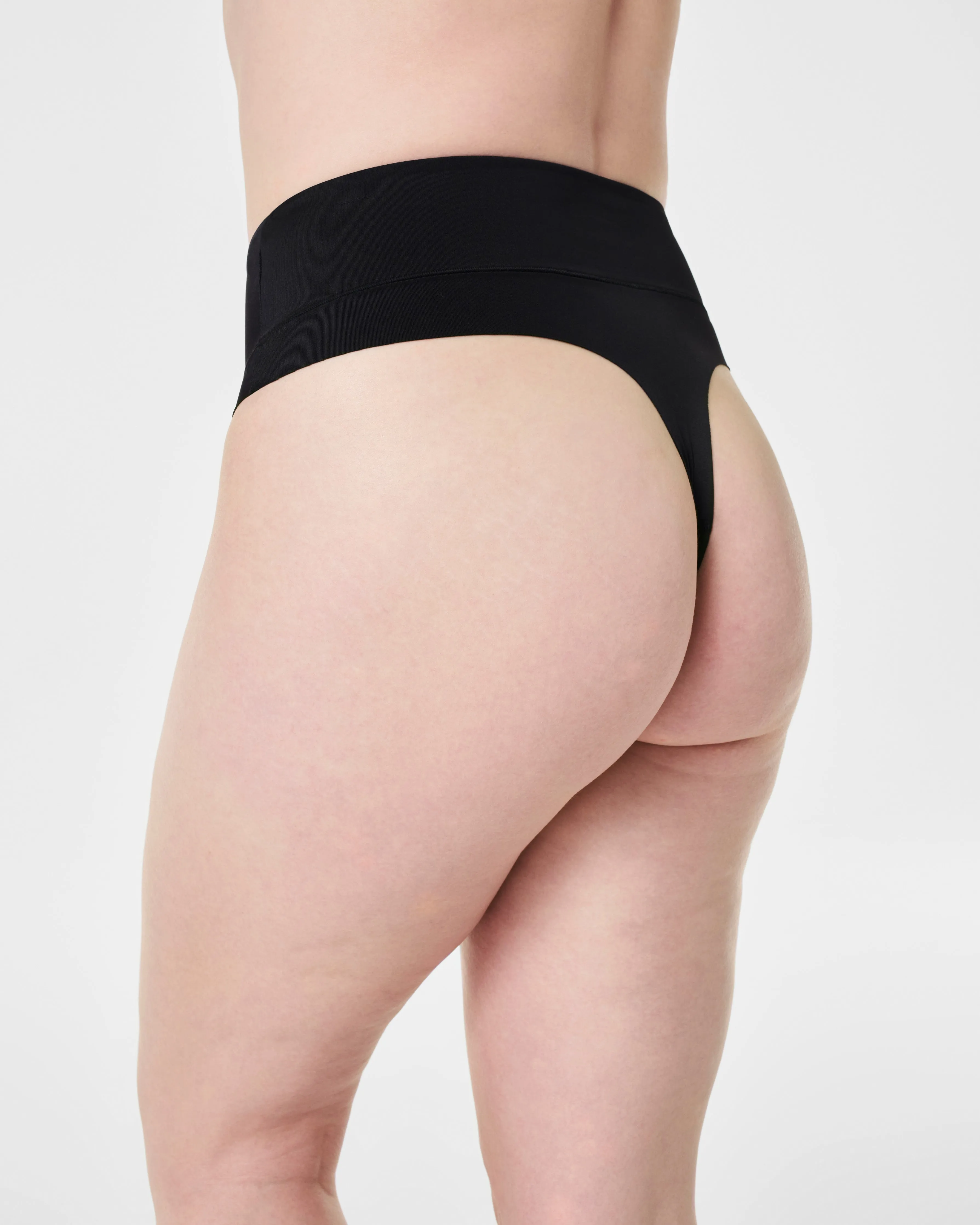 SPANXsupersmooth™ Contouring Thong