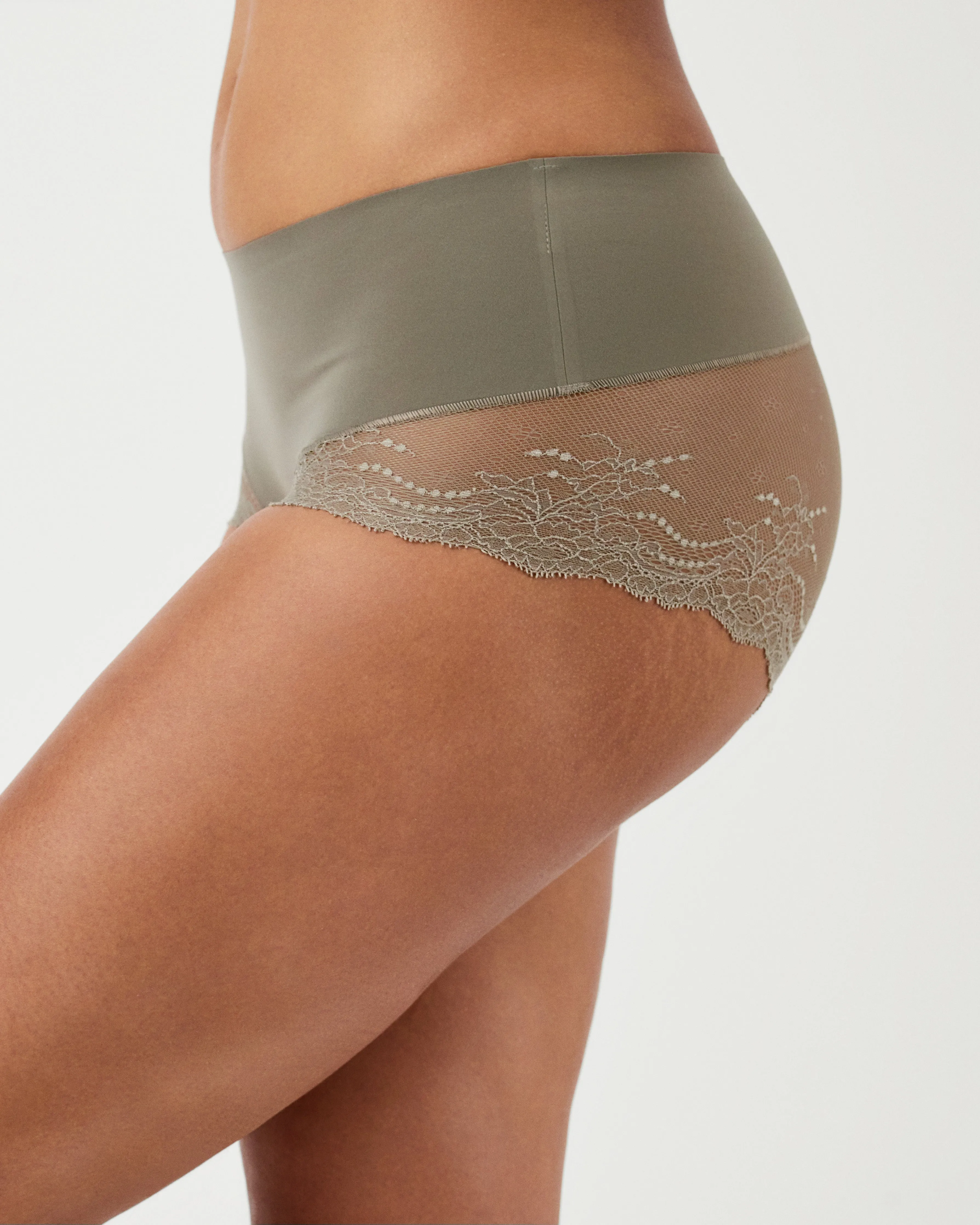 SPANXsupersmooth™ Undie-tectable® Lace Hi-Hipster